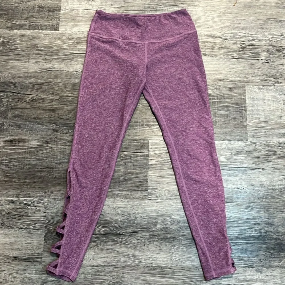 GLYDER lavender purple cropped lace up workout leggings XS